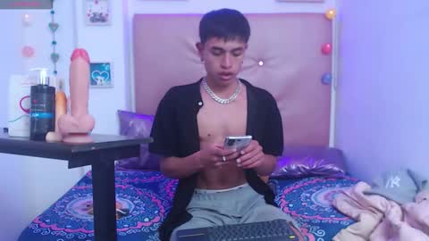 willians__ online show from November 15, 4:58 am