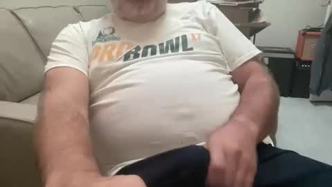 willieb777 online show from November 16, 2:30 pm