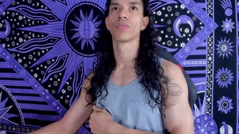 willy_veins online show from December 17, 7:29 am
