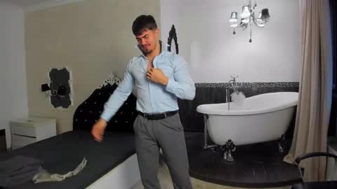 WilsonJules online show from November 21, 5:17 am