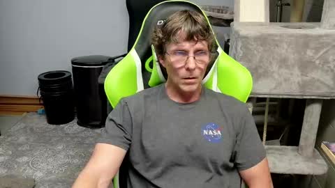 Snapshot of wirehead1970 chatting on September 9, 12:32 am wirehead1970 online show from September 9, 12:32 am