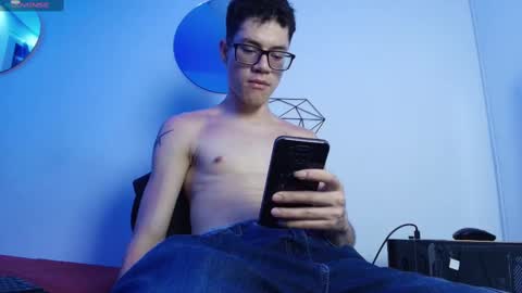 Snapshot of wolfan_sky chatting on September 17, 11:55 am W O L F online show from September 17, 11:55 am