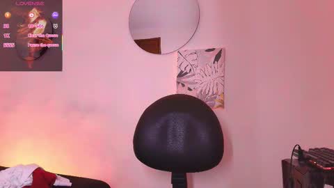  W O L F  online show from February 24, 12:28 pm