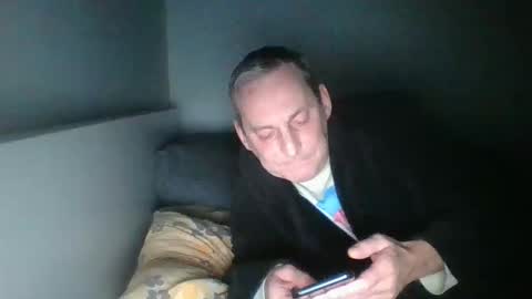 Snapshot of womanadorer chatting on November 2, 12:59 am DrippinandCum... online show from November 2, 12:59 am