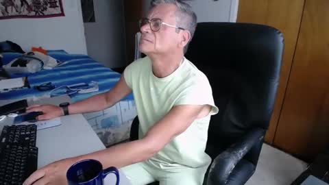 Large one  online show from December 29, 2:21 pm