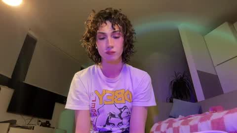 Glen online show from April 24, 7:05 pm