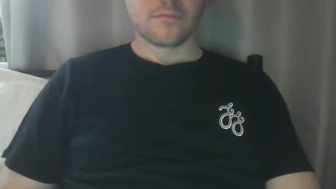 x_yes online show from November 11, 1:05 pm