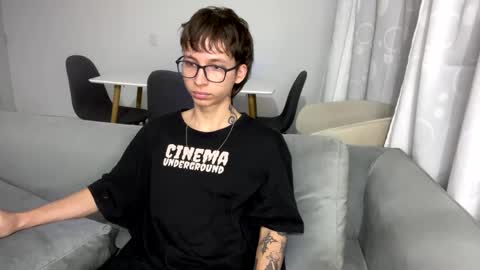 Snapshot of xamyu chatting on February 18, 3:53 am Xam online show from February 18, 3:53 am