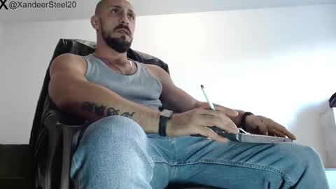 Snapshot of xandeer_steel chatting on September 23, 5:51 am Master Xandeer online show from September 23, 5:51 am