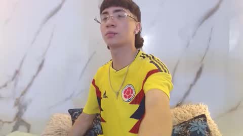 xandergrey8 online show from March 19, 7:39 pm