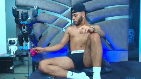Xanderstone online show from June 26, 7:44 am