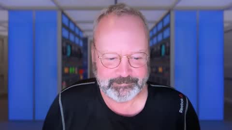 Snapshot of xarkevis chatting on September 13, 8:21 pm X4RK3V15 online show from September 13, 8:21 pm