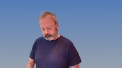 Snapshot of xarkevis chatting on December 21, 8:21 pm X4RK3V15 online show from December 21, 8:21 pm