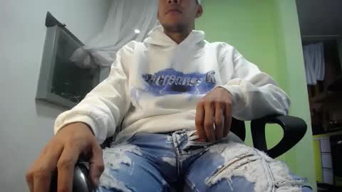 Snapshot of xavicock24 chatting on January 27, 12:58 pm xavicock24 online show from January 27, 12:58 pm