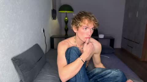 Xavier  PVT open  online show from April 18, 7:07 pm