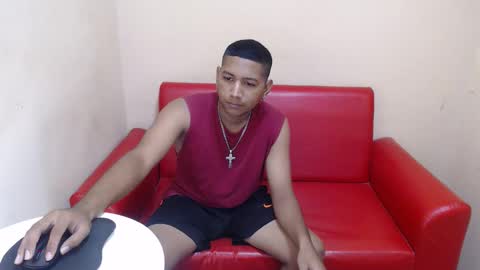 Snapshot of xavier_stone2 chatting on October 7, 2:54 pm xavier_stone2 online show from October 7, 2:54 pm