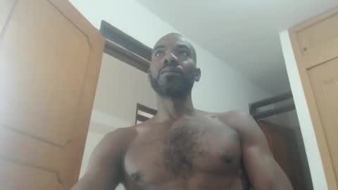 Snapshot of xdonvictor chatting on January 3, 1:03 pm Victor online show from January 3, 1:03 pm