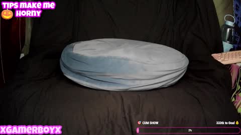 Snapshot of xgamerboyx chatting on October 13, 1:11 am xgamerboyx online show from October 13, 1:11 am