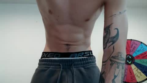 xgoonxmasterx online show from June 16, 9:39 pm