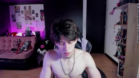 xIce Boy online show from June 6, 7:09 pm