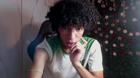Snapshot of xion_ez chatting on October 19, 8:45 pm xion_ez online show from October 19, 8:45 pm