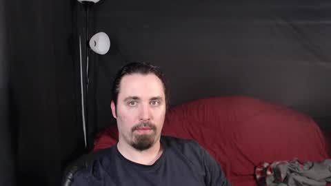 Snapshot of xmetalstudx chatting on January 17, 12:31 am MetalstudMaster online show from January 17, 12:31 am