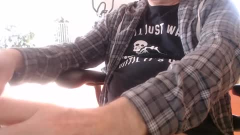 Snapshot of xtommix69 chatting on February 23, 11:17 am xtommix69 online show from February 23, 11:17 am