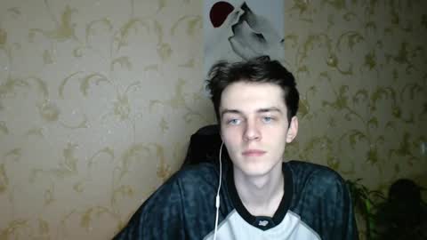 traqqq online show from May 19, 8:37 pm