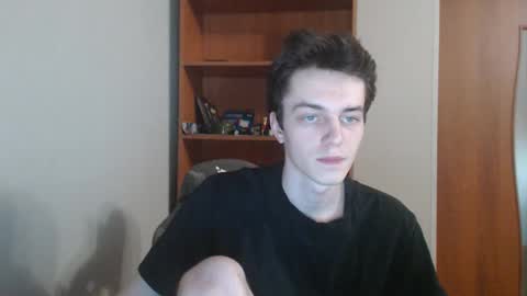 traqqq online show from October 24, 8:10 pm