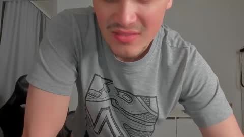 raul online show from March 8, 1:47 am