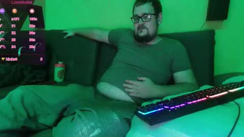 Snapshot of xxevoker chatting on October 4, 8:35 pm xxevoker online show from October 4, 8:35 pm