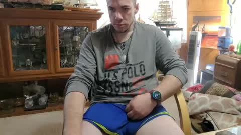 xxScubaStevexx online show from April 26, 4:37 pm