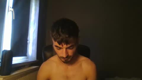 xxxdonpuiuuxxx online show from September 28, 6:33 am