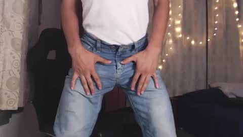 Snapshot of xxxhome_alonexxx chatting on September 29, 9:32 pm Kev online show from September 29, 9:32 pm