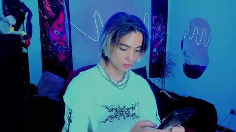 Snapshot of xzerox_ chatting on September 20, 2:11 am xzerox_ online show from September 20, 2:11 am