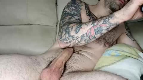 y0ur_b0yfriend online show from January 7, 11:21 pm