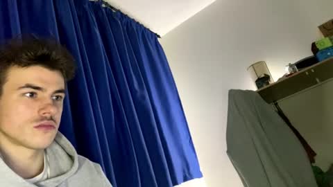 yayay333 online show from April 19, 12:10 am