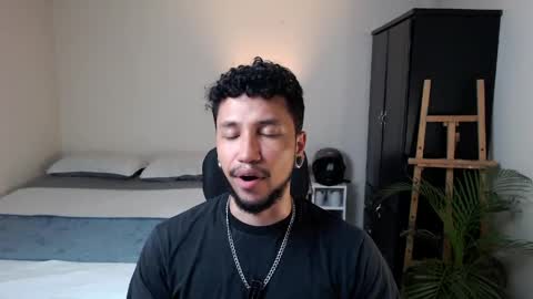 yeff online show from June 2, 11:39 pm