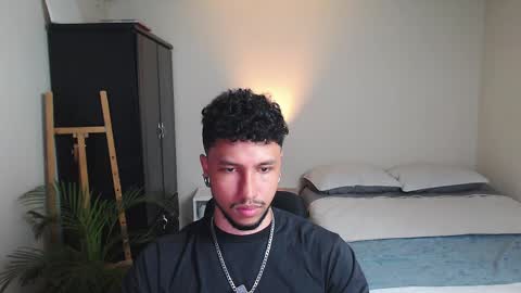 yeff online show from April 9, 1:14 am