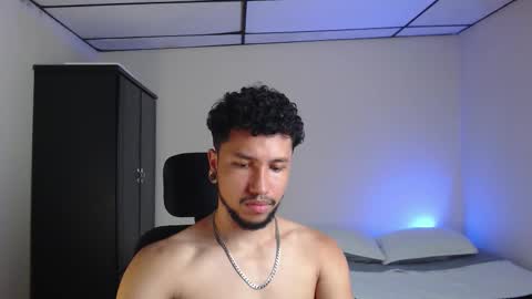 yeff online show from October 31, 2:24 am