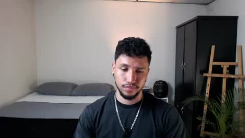 yeff online show from June 11, 2:53 am