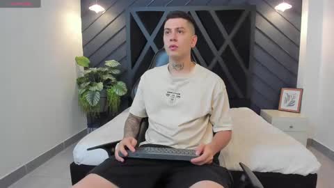 YEIKO ROMERO online show from February 16, 1:27 pm