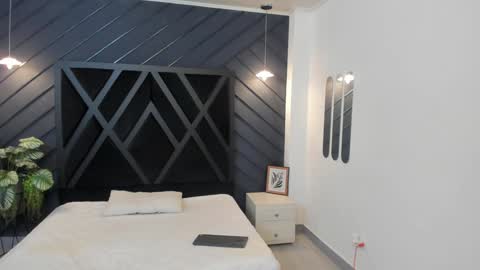 YEIKO ROMERO online show from February 1, 6:08 pm