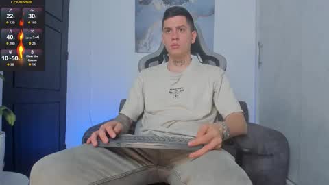 YEIKO ROMERO online show from October 8, 2:32 pm