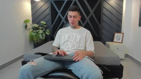 YEIKO ROMERO online show from February 26, 5:39 pm