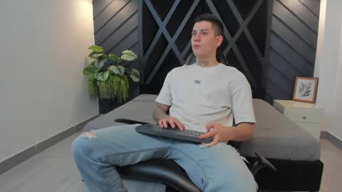 YEIKO ROMERO online show from December 20, 11:26 pm