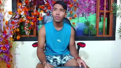 Snapshot of yeinner_ chatting on October 11, 7:18 pm yeinner_ online show from October 11, 7:18 pm