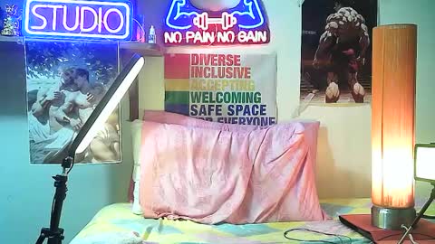 yeisoncastellanos1999 online show from September 26, 1:47 am