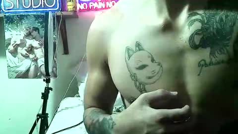 yeisoncastellanos1999 online show from February 5, 11:12 pm