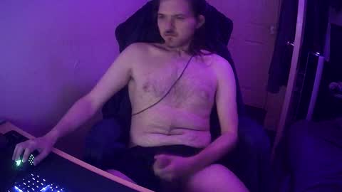Snapshot of yeovil_alex chatting on October 1, 12:47 am Alex online show from October 1, 12:47 am